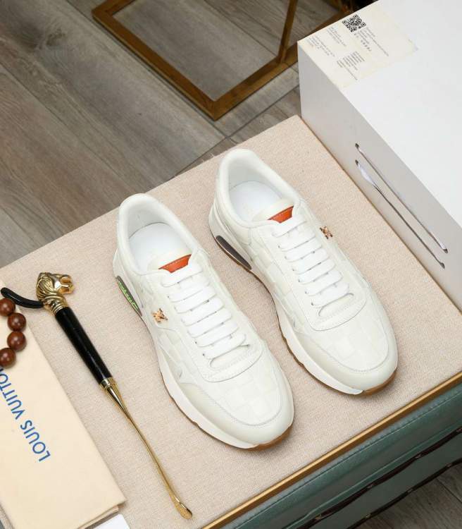 Picture of Louis Vuitton Shoes _SKULVsz38-44hnh021416627